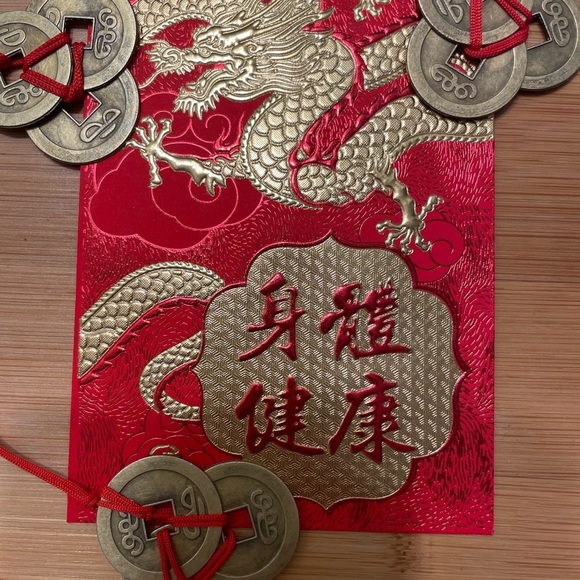 Chinese New Year of the Dragon 2024 Red Money Envelope 3 Feng Shui Coins - Picture 11 of 12